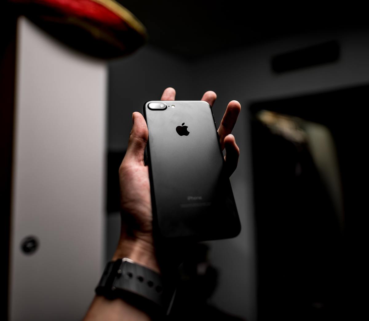 新型iPhoneSEリーク情報（さらなる隠し玉の存在？）