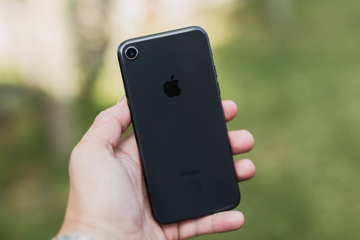 【新型iPhoneSEの特徴】外装はiPhone8をベース