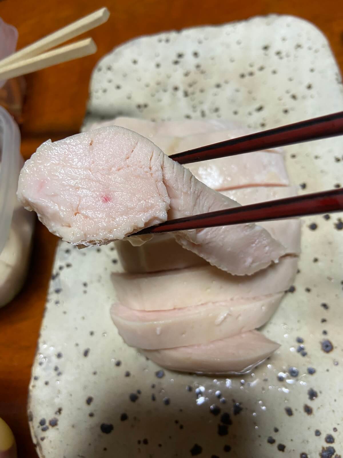 BONIQで調理した鶏むね肉の断面