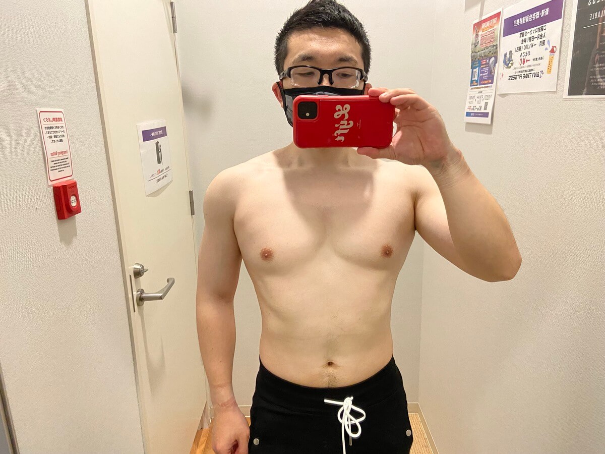 HIITダイエット開始前の体型写真正面