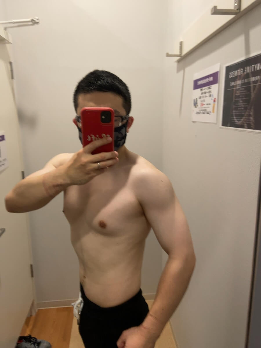 HIITダイエット8週目の体型写真側面
